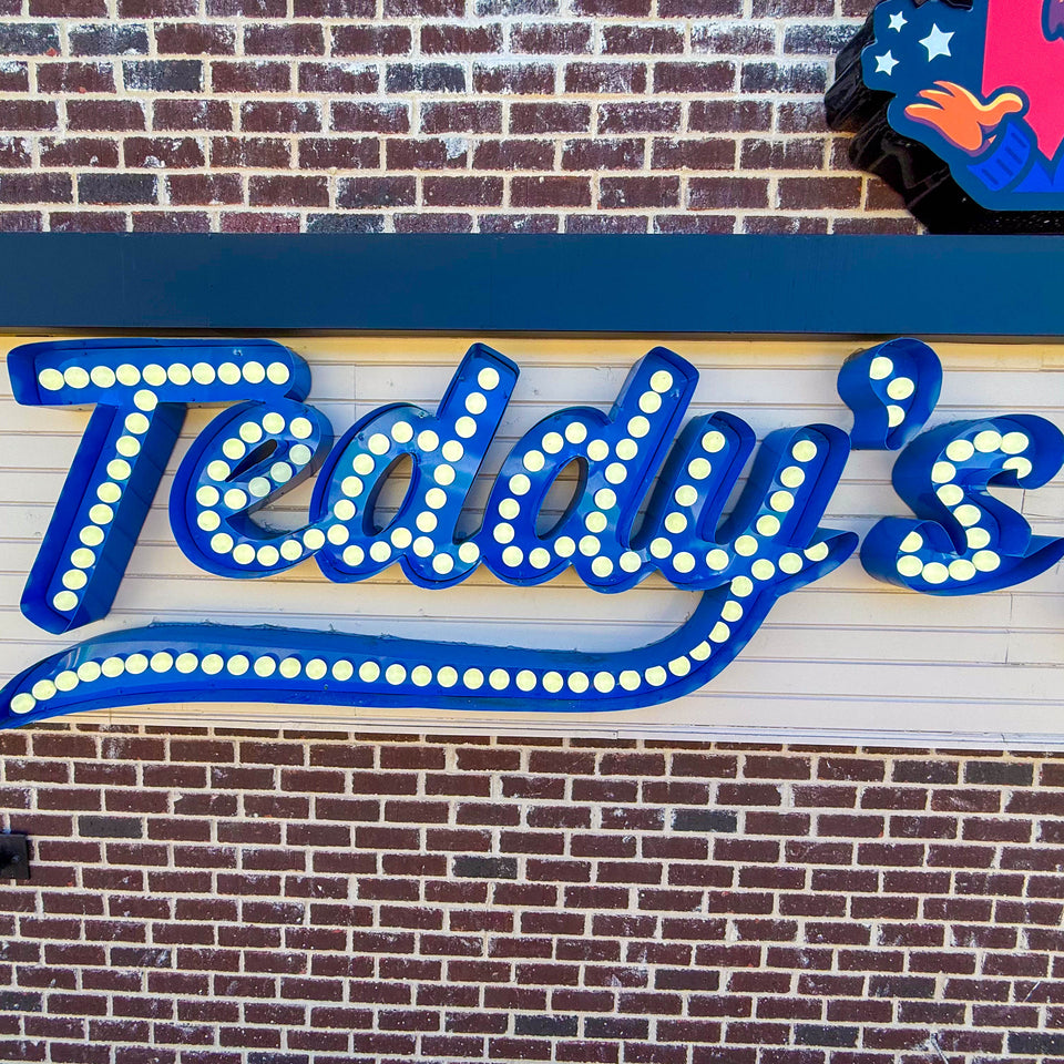 Storefront Signs – ReySigns