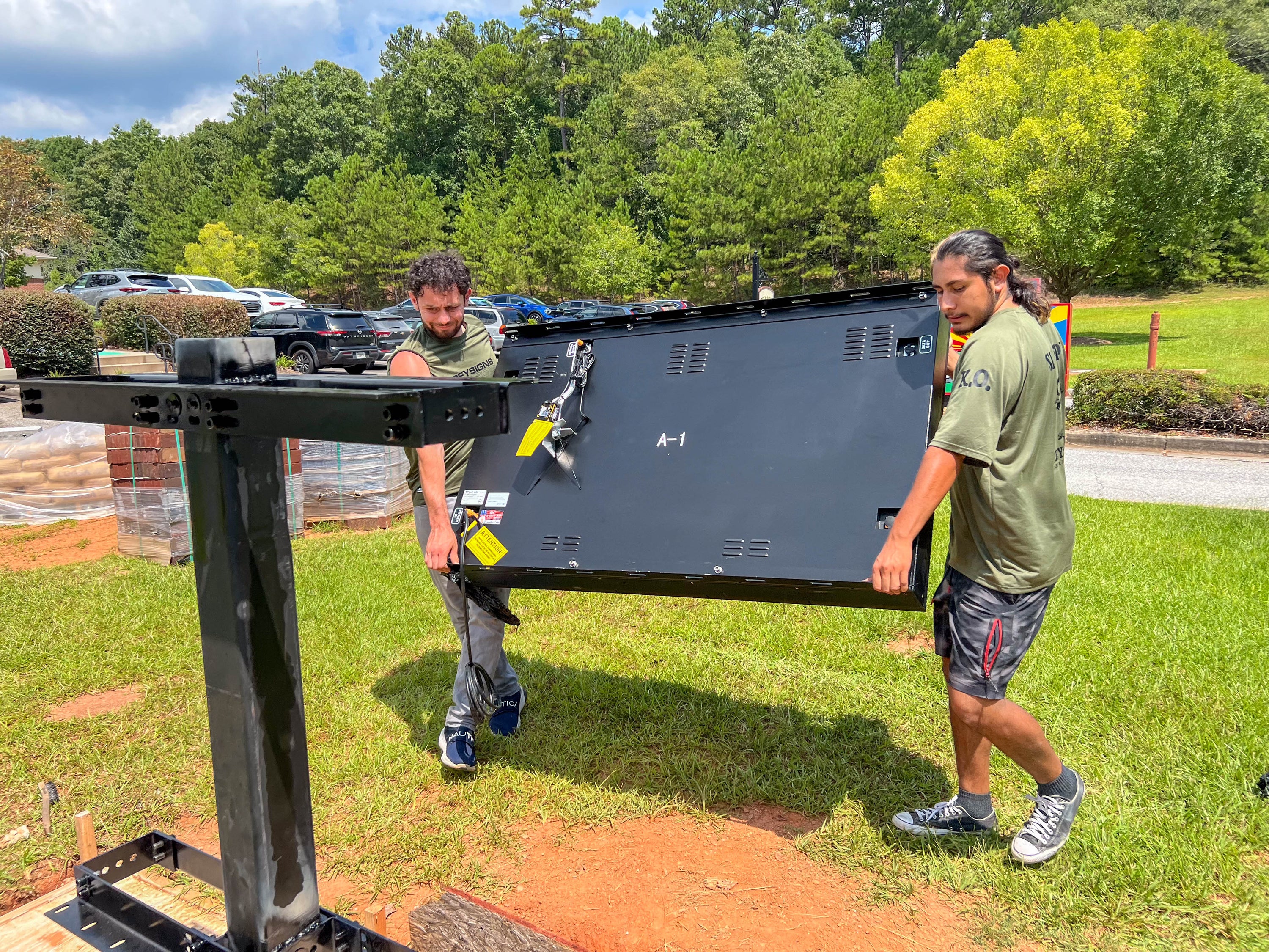 Rey Signs: Custom Monument Signs & LED Ground Signs for Atlanta Businesses